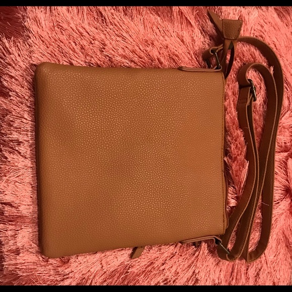 Purse - Picture 3 of 6